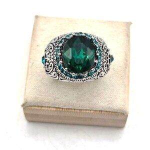 Antique-Style Silver Tone Ring With Emerald Green Gemstone & Intricate Filigree